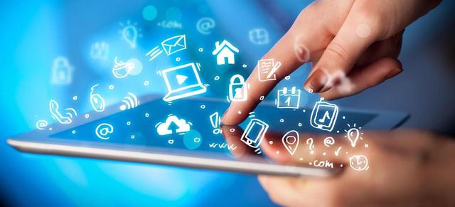 互聯(lián)網(wǎng)平臺進(jìn)行商品銷售,在線支付,物流配送等服務(wù),為消費(fèi)者提供方便