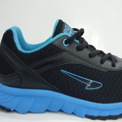 名樂(lè)M-20310網(wǎng)跑鞋 戶外運(yùn)動(dòng)與服裝批發(fā)的市場(chǎng)新機(jī)遇